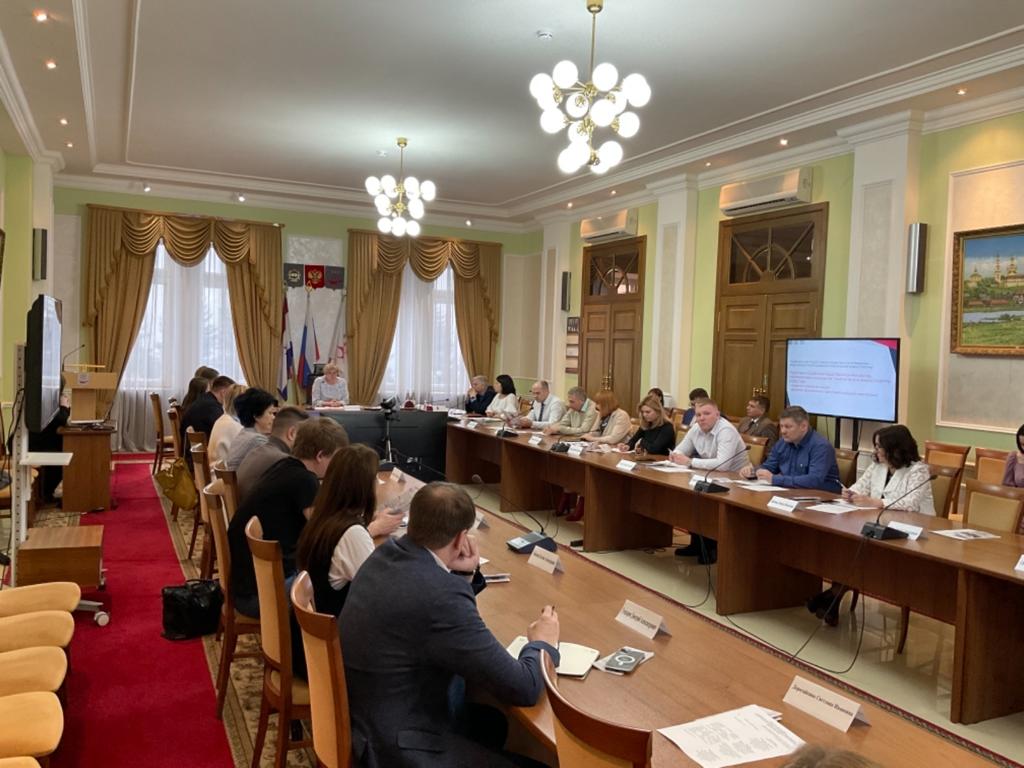 В Администрации Саранска прошло совещание по вопросу поддержки общественных инициатив, направленных на развитие туристической инфраструктуры
