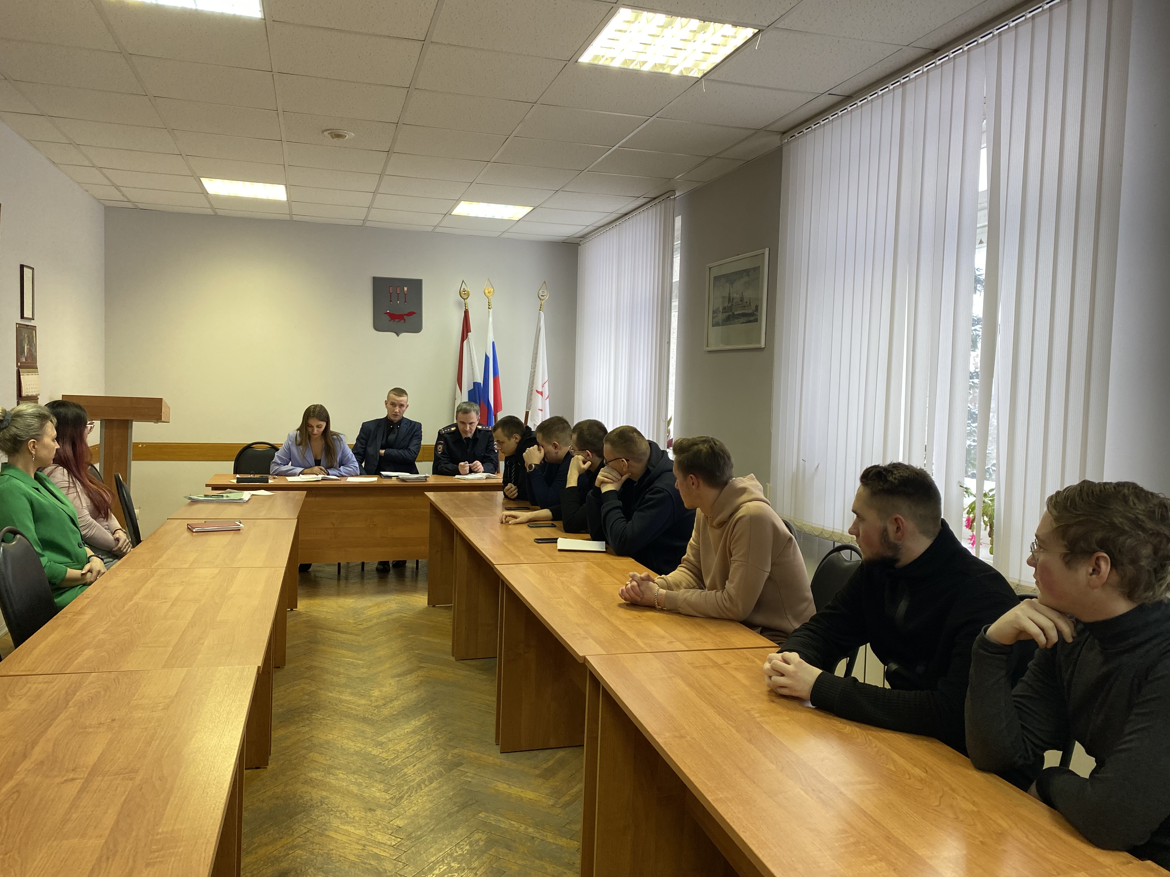 В Администрации Ленинского района г.о. Саранск состоялась встреча с новобранцами народной дружины «Дозор»