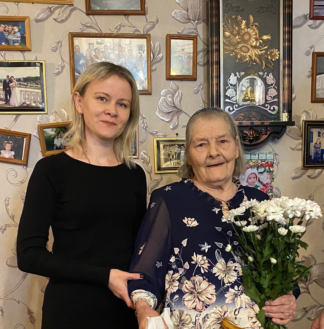 В Саранске Ветерана Великой Отечественной войны, труженицу тыла поздравили с 95-ти летним юбилеем